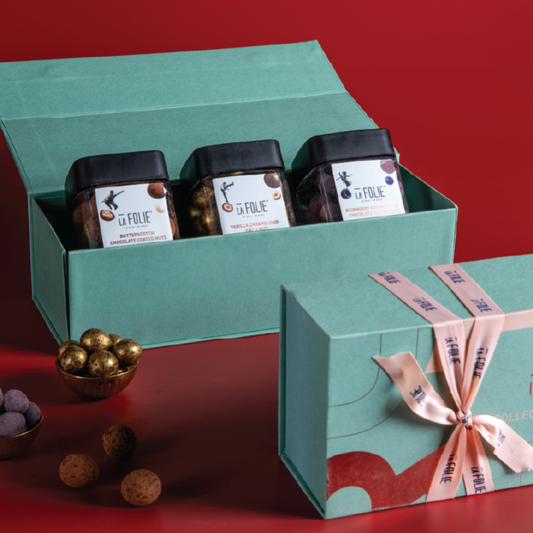 Nibbles Coated Nuts Hamper 1